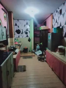 Dijual Rumah 2 Lantai, 135 juta, Sertifikat Tangan 2