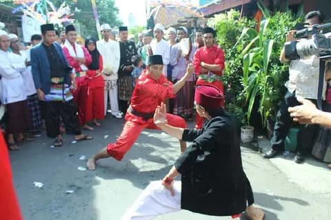 Sewa Palang Pintu - Kesenian Silat Betawi 2