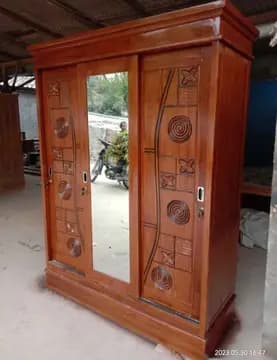 Dijual Lemari Sliding 3 Pintu - Kayu Jati 1