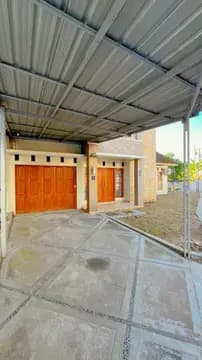 Dijual RUMAH TEGALREJO 3